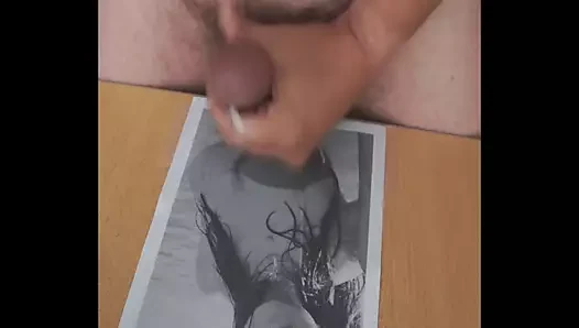 kızın göğüsleri üzerinde Cum haraç