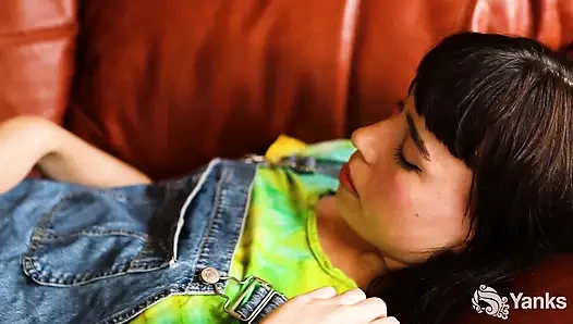 Patricia si cewek hot rambut cokelat lagi asik muasin memekmu pakai celana dalam seksi - video versi lengkap, 4k remaster