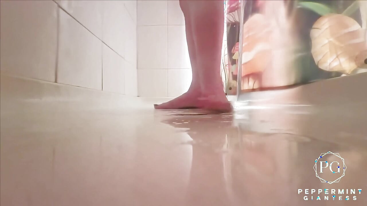 67 Giantess Shower POV Size 16 Feet & Mouth Play Ending