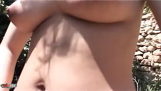 Zetah Niagara: Hot Zeta Niagara Doing a Hot Striptease