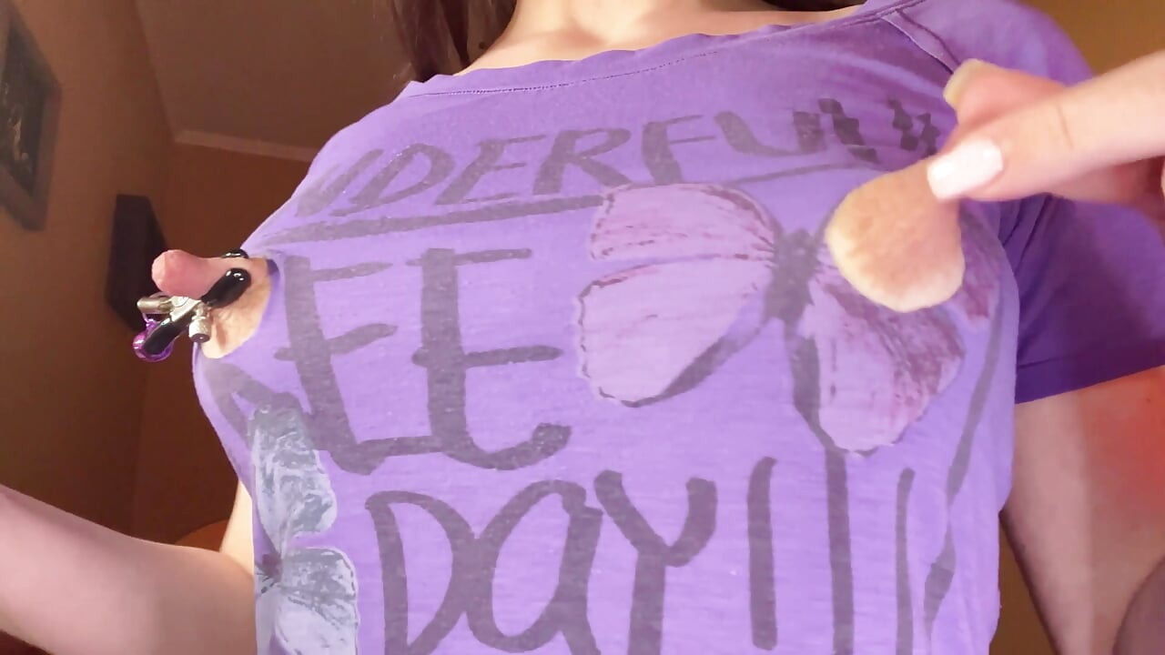 The MILF's nipples poked through her T-shirt, and she couldn't resist tearing it apart to play with them