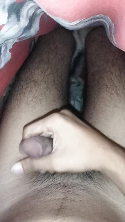 Horny guy masturbating and playing with his dick for horny girls