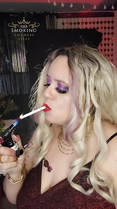 Smoking Marlboro