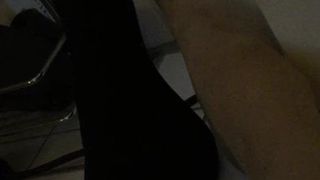 Pieds en nylon, pieds en collants, fétichisme du nylon, masturbation