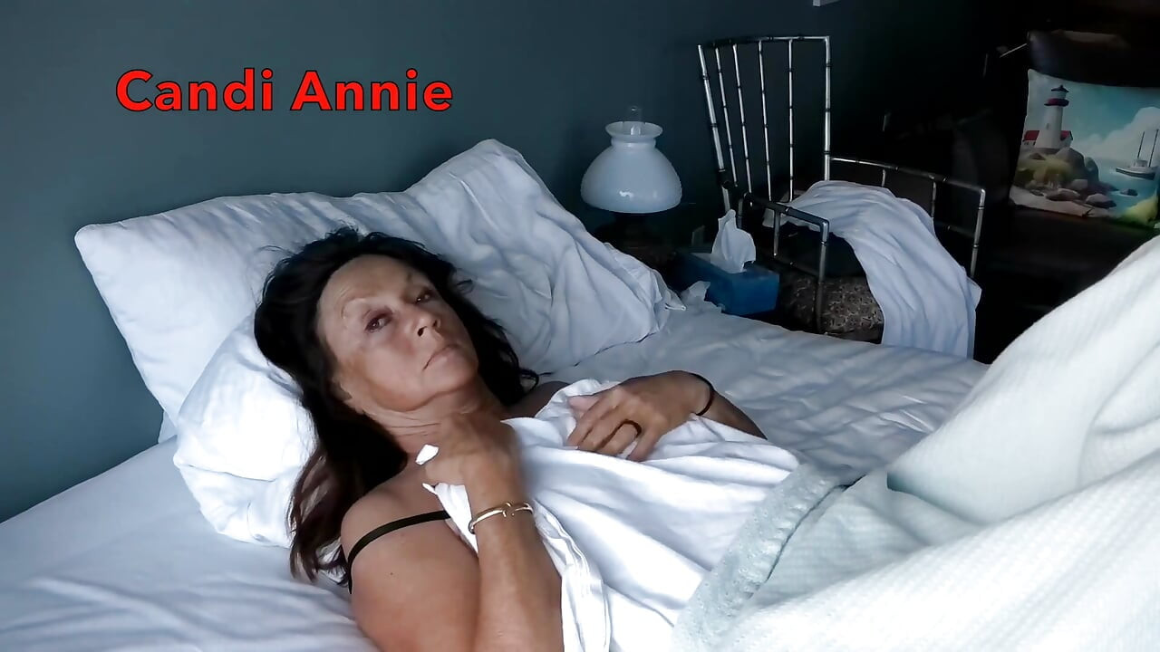 Thirsty MILF GILF Candi Annie Gets Her Morning Milk