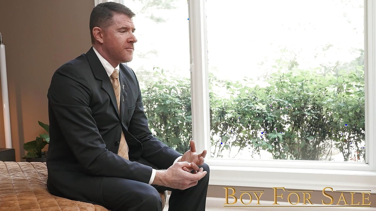 BoyForSale - DILF Legrand Wolf domina o twink loiro beefy Clayton Foster
