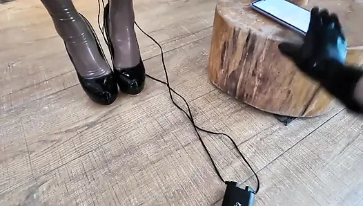 Lateks hizmetçi servisi