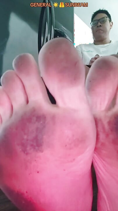Barefoot Solo Moment - My Natural Soles Close Up