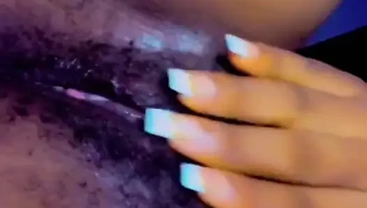 Video viral si cantik roselee lagi asik muasin memeknya sendirian