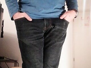 Xixi no meu jeans