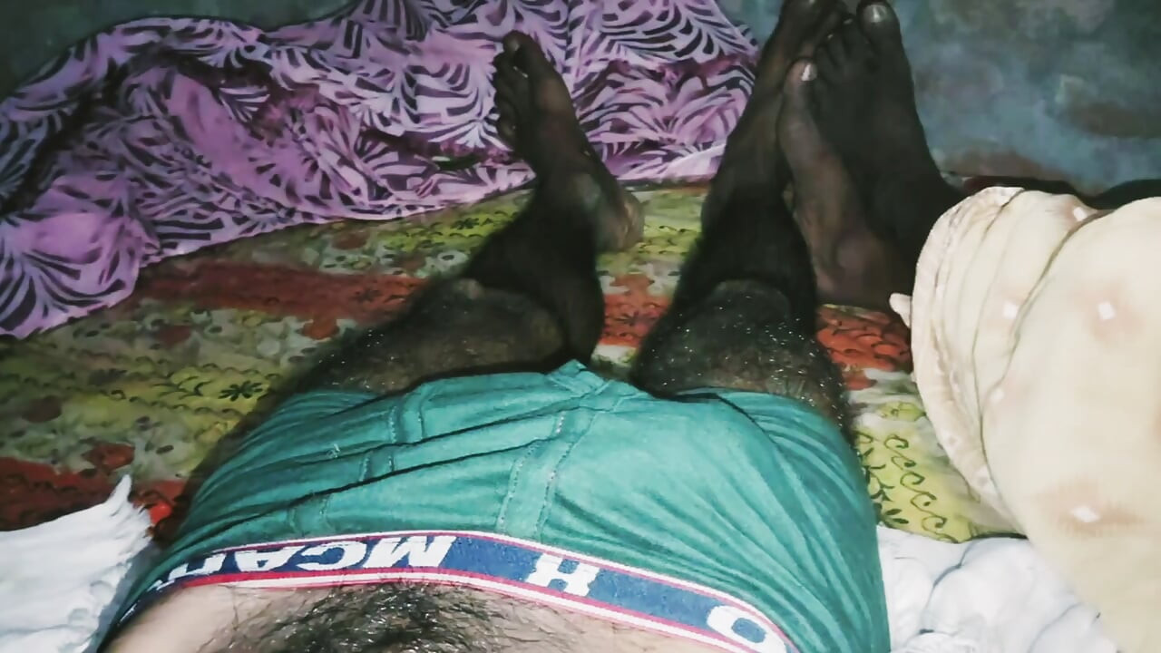 indian deshi maiyare kibhabe ghorer vitor niye mukh diye malbekala