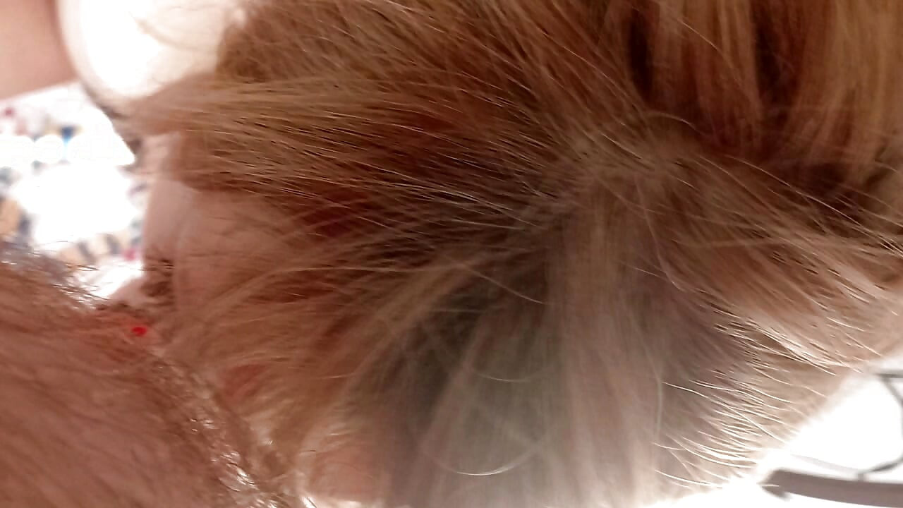 Aimee er en vakker moden onanist og kuksuger.!. )))