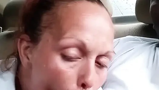 Street hooker blowjob in car. Cum in mounth