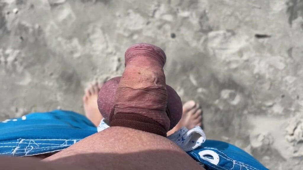 Showing your tail on the beach
