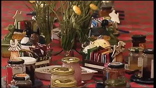 Doğal saçlı kızıl saçlı Alman orta yaşlı seksi kadın klasik ffm üçlü grup sekste paylaşılıyor