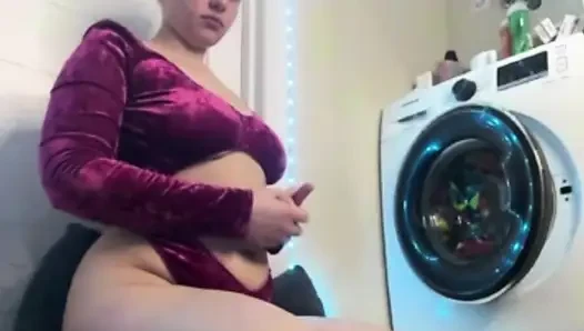 Реальный трах пальцами анал с Jucielussie