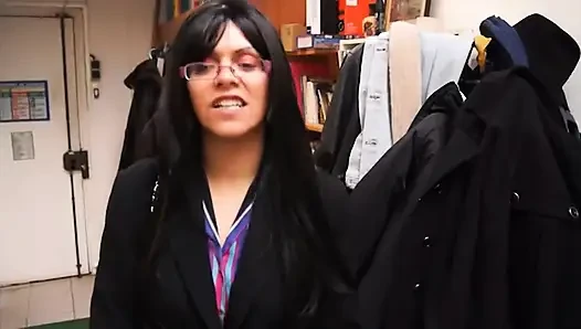 Threesome pertama Alina