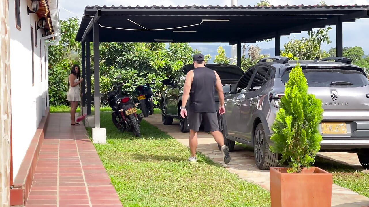 After Jogging I Fuck Beautiful Girl While They Are Alone at Their Stepfather's House, Huge Discharge in Their Ass