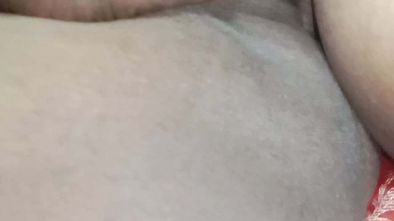 If my madani were wearing a red saree, she would come to me when I was alone and ask me to finger her.