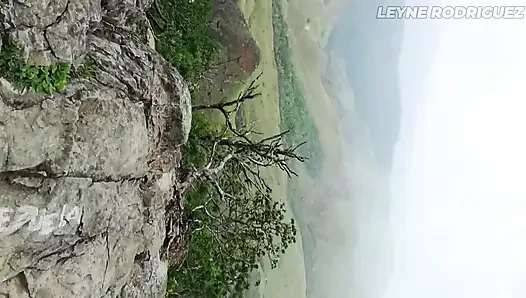Застукали на улице! Огромная любительская подборка этой горячей миниатюрной латины, занимательной публичным сексом