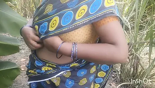 Hintli tamil priyanka ev hanımı açık havada seks