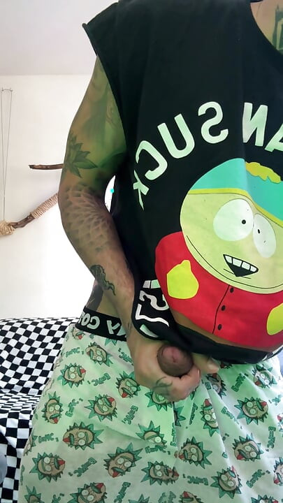 delicious straw at home alone