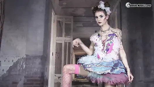 423 - Adelle Unicorn