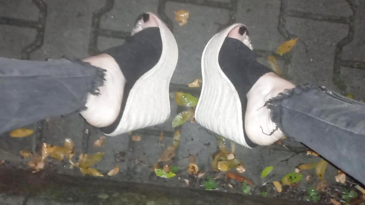 crossdressing in public