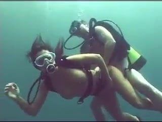 Sesso sott'acqua