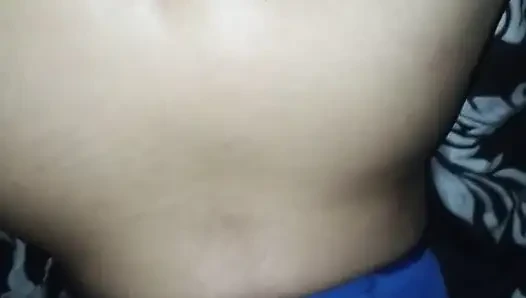 Mulut cewek sange ini dientot habis-habisan sampai dicrot di dalam