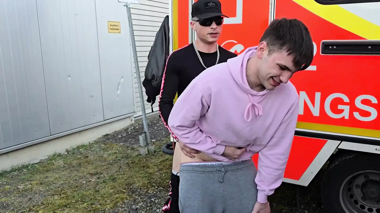 I Fucked My Gay Bitch Bareback in Public Parking Lot – Risky Outdoor Fuck