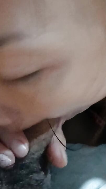 menina ama chupar até gozar