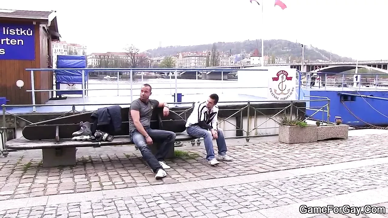 Gay dude picks up and fucks him on the couch
