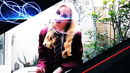 Kunjungan cewek hot rambut pirang ke meja pemerah susu kami sampai dicrot sperma hangat