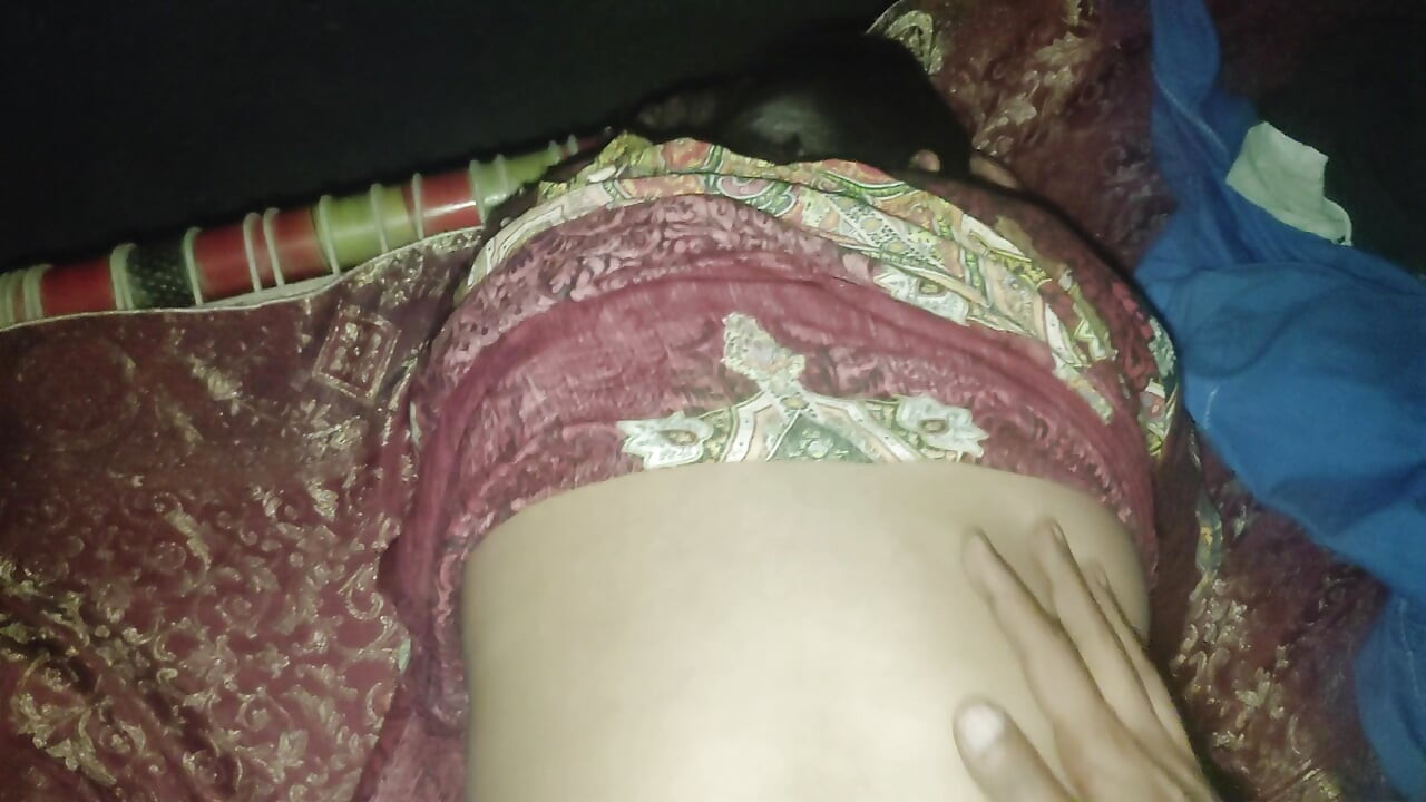 Fată indiană cu voal hijabi sex complet desi dur