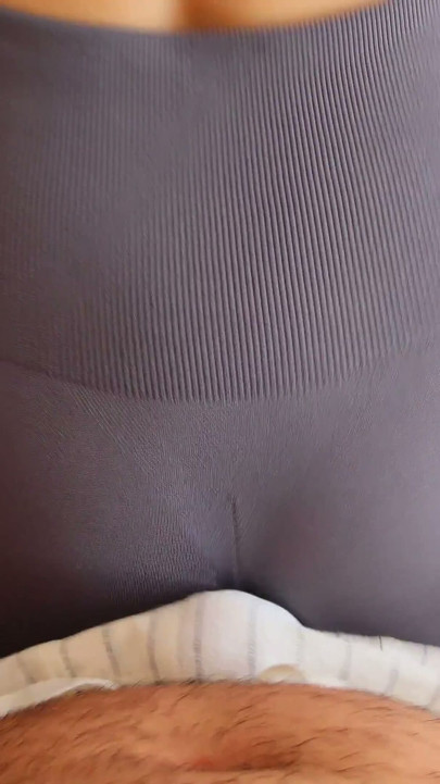 He Rubs Against His Stepmom's Leggings Again and Cums on Her Ass