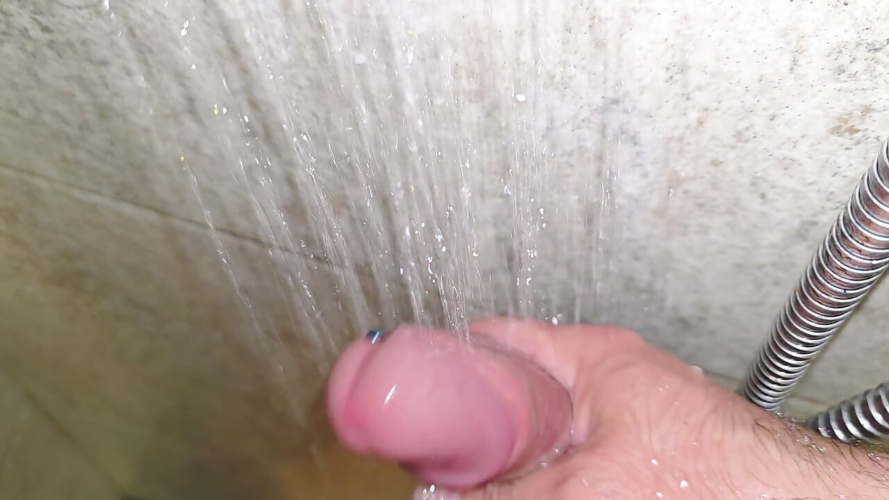 In the shower En la ducha