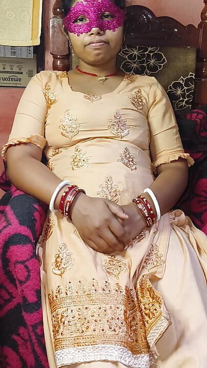 Desi teacher hot student ne teacher ko boobs dikhaye