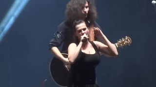 Marta Jandova bouncing tits on stage