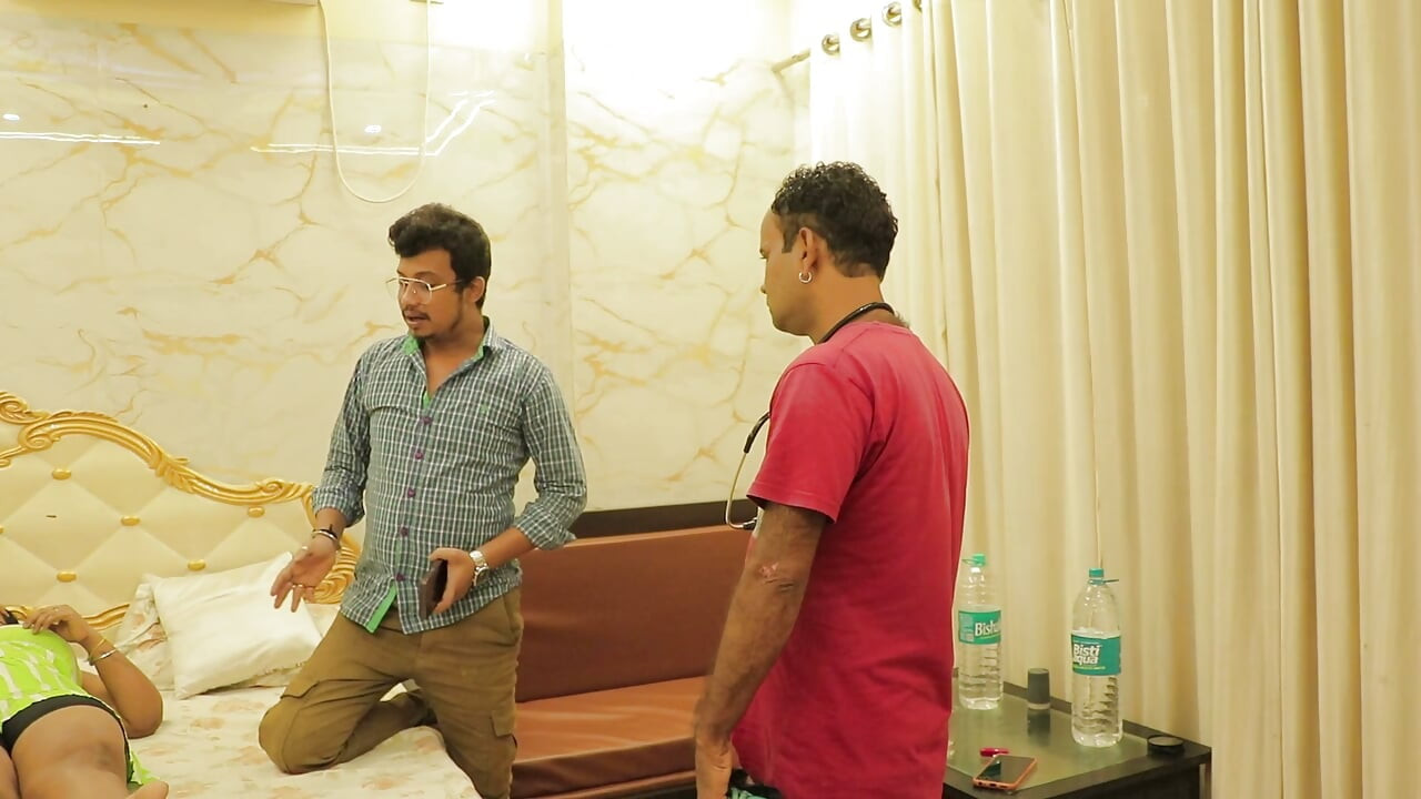 MILF india tetona Bhabhi follando con el doctor
