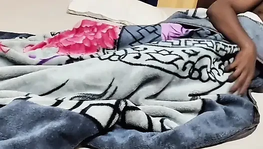 Mein stiefbruer fickte mich im badezimmer, als ich allein zu hause war