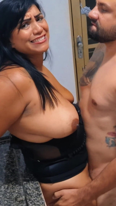 POV Fucking I Knelt the Brunette on the Kitchen Floor and Pounded Deep Until I Came!