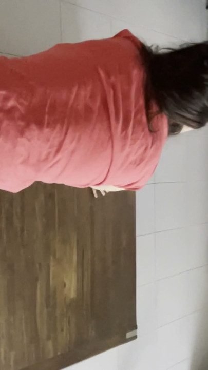 I get fucked doggy style in front of a porn movie and take a big load on my ass and back - Dazzlingfacegirl | Clip 1