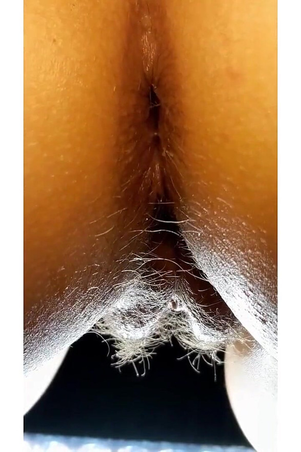 Lala Licious - 2inch Buttplug Egg, gapes and farts