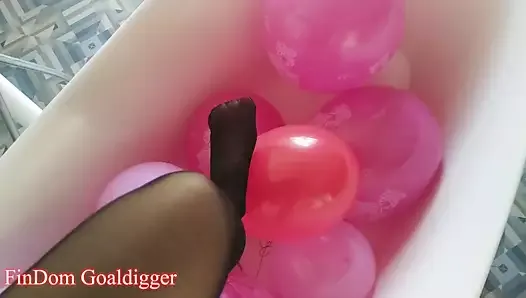 Balloons 浴室 丝袜 腿