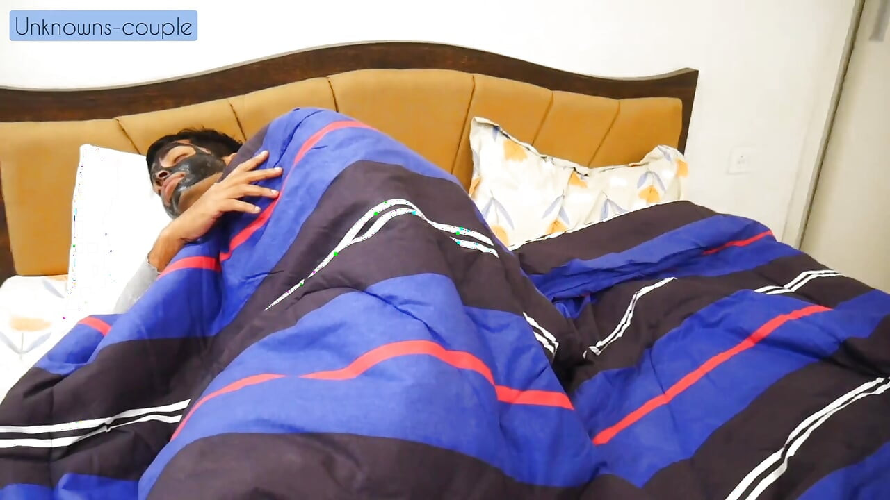 Heiße und hungrige diebin wird erwischt und vom vermieter gefickt