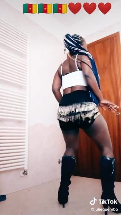 Une bonne salope en short