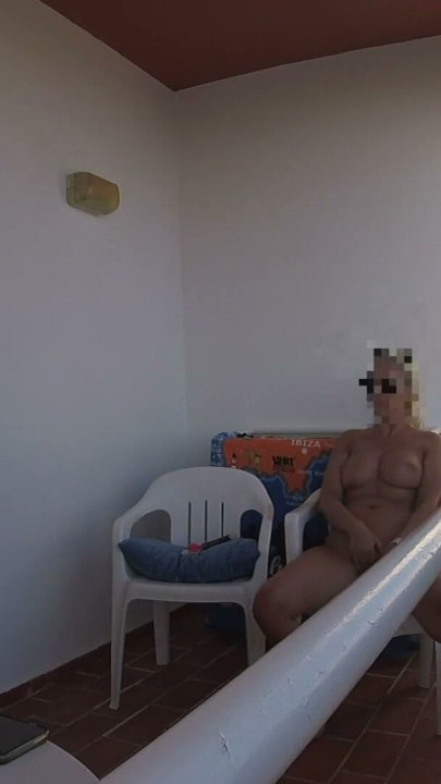 Mutual masturbating on balcony | Clip 1
