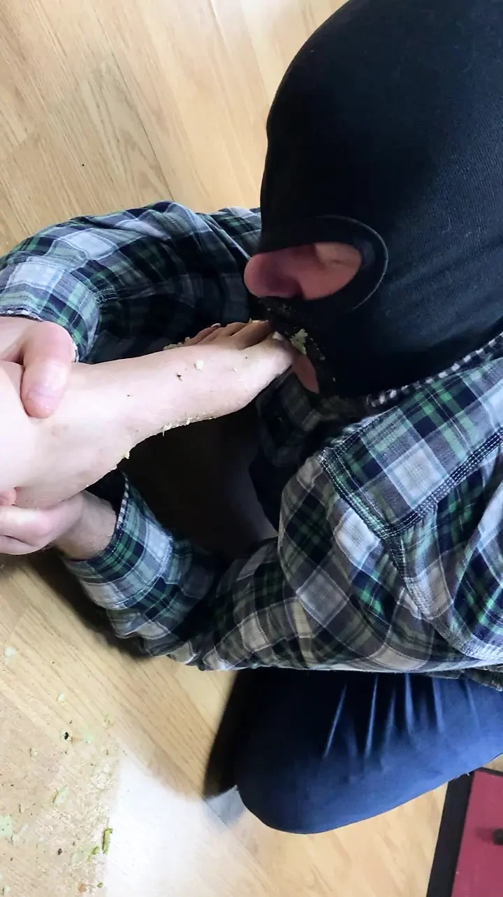 He Takes His Meal Thanks to My Feet...