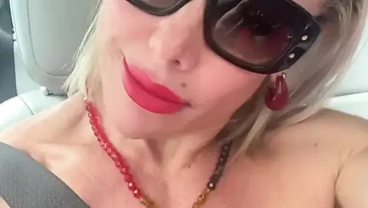 Bu latin anne seni sikecek kadar güçlü